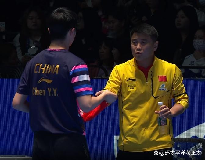九游游戏-韩国乒乓球队鏖战英国乒乓球队，王皓统治全场